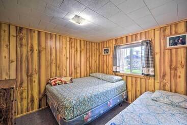 بيت ريفى Stone Lake Cabin: Grill & Access To Fishing!