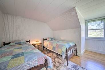 コテージ Cozy Colonial Home W/ Bay Access & Water View