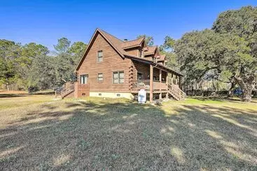 コテージ Picturesque Family Cabin W/ Views & Treehouse