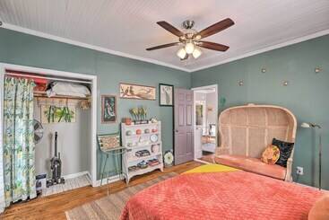 بيت ريفى Stylish Woodfin Home W/ Backyard & Fire Pit