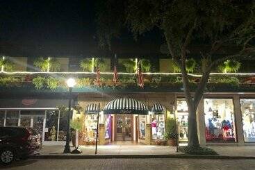 בית מלון כפרי Park Plaza