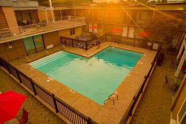 Motel Sahara Courtyard Inn Penticton