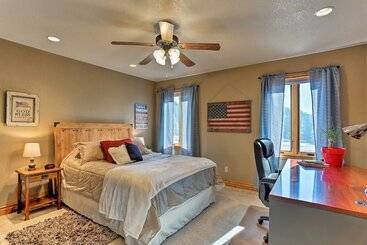 Сельский дом Keystone Cabin ~ 9 Mi To Mt Rushmore!