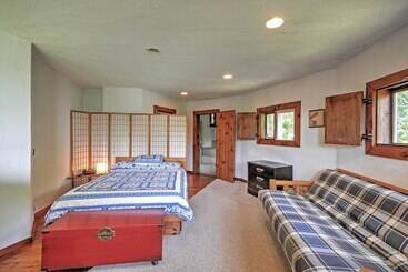 Сельский дом Dragonwood Castle On Waterfront W/ Stunning View