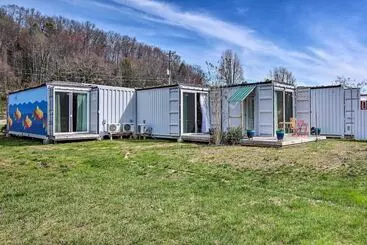 コテージ Old Fort Shipping Container House Near Trails
