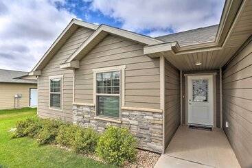 کلبه Rapid City Home W/ Patio < 5 Mi To Downtown!