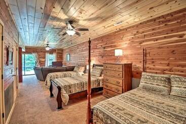 Landhus Rural Wooded Cabin Near Trophy Trout Fishing!