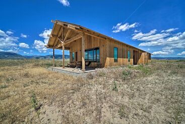 Vakantiehuisje Secluded Paradise Valley Retreat W/ Stunning Views