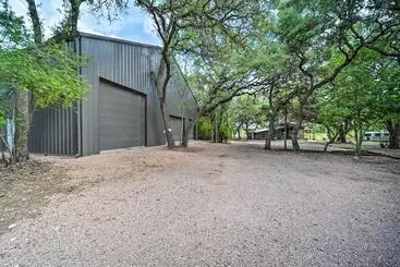 コテージ Stunning Blanco Home W/ Direct River Access!