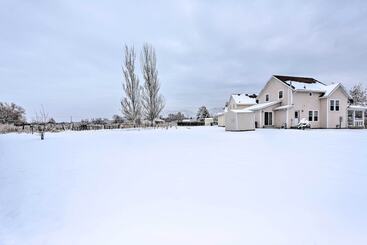 Landhus Family Friendly Logan Farmhouse W/ Yard & Near Usu