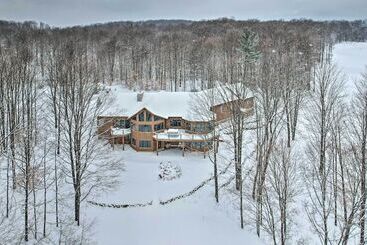 Hus på landet Huge Bellaire Home On Cedar River Golf Course