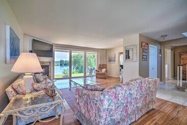 コテージ Lake House W/ Hot Tub   1 Mi To Surf  N Slide