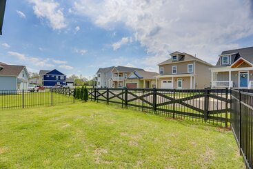 Landhus Modern Luxury Retreat: Walk To Tims Ford Lake!