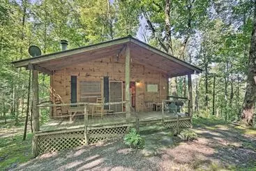 Mökkimajoitus Pisgah Forest  The Oak  Cabin W/deck By Creek