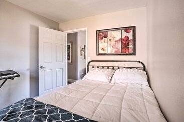 بيت ريفى Rockaway Beach House W/ Fire Pit & River View!