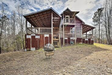 Dom wiejski Victoria Farms Vinemont Vacation Rental!