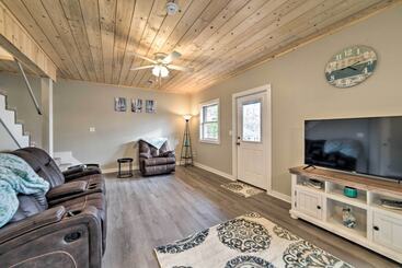 קוטג'' Barkley Breeze Waterfront Home W/ Dock & Kayaks