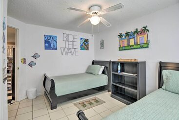 Cozy Pcb Cottage ~ 1 Block To Beach!