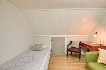 Vakantiehuisje Center Ossipee Cabin W/ Game Room & Fire Pit!