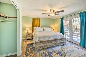 コテージ Near Ouachita River: Home W/ Deck In Hot Springs