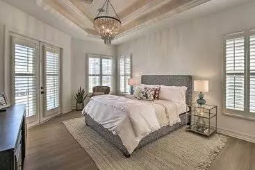 コテージ Luxury Island Oasis W/ Pool & Dock, 1 Mi To Beach!