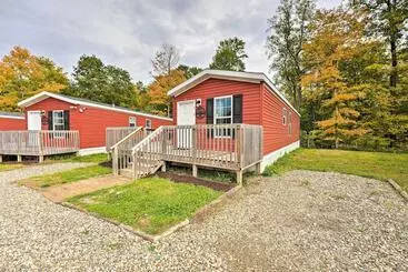 Mökkimajoitus Pet Friendly Cassopolis Escape W/ Lake Access