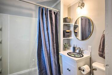 کلبه Historic Staunton Home ~ 1 Mi To Downtown!