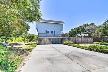 بيت ريفى Kitty Hawk Coastal Escape W/ Updated Interior!