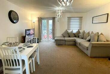 اقامتگاه Cosy One Bed Flat London; Get To Central In 15min