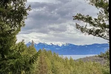 Mökkimajoitus Whispering Pines Cabin Rentals