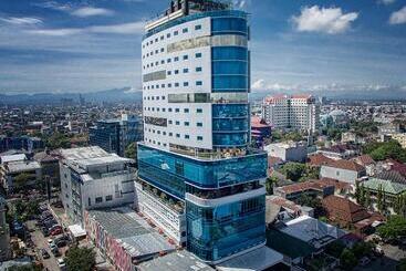هتل Melia Makassar
