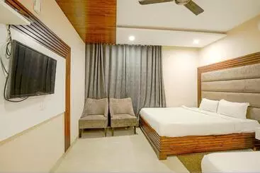 Fabhotel Stevia