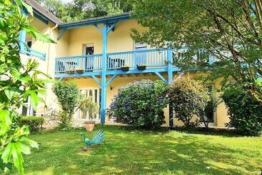 בית מלון כפרי Hostellerie Du Paon Blanc