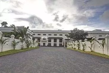 Hotelli Treebo Premium Vahada