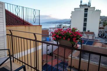 مبيت وإفطار Operaprimasuite