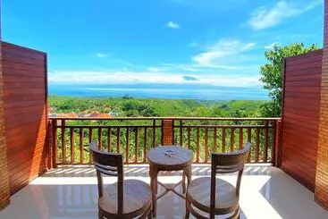ホテル Mere Sea View Resort & Spa Nusa Penida