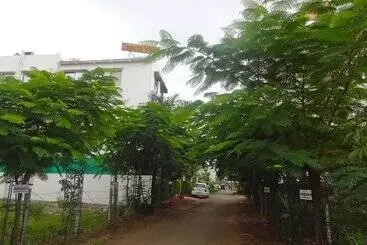 Hotel Teerth Villa