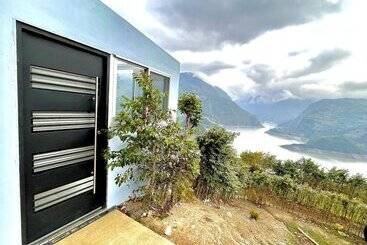 ペンション La Vista Ecohouse