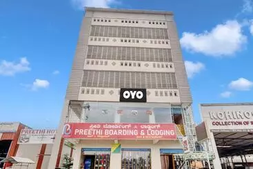 Hotel Collection O Preethi Boarding & Lodging