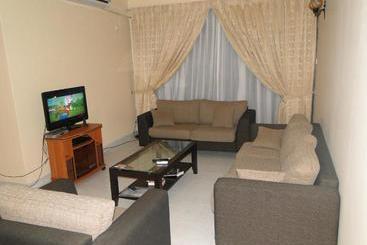 游客公寓 Brama Station Court {apartment}