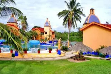 Hotel Canadian Resort Vallarta