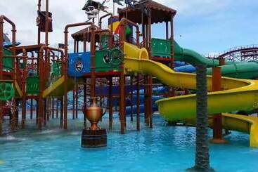 Отель Holiday Inn Kolkata Airport, An Ihg