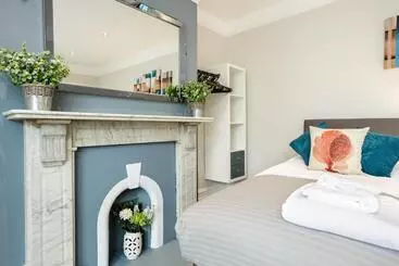 آپارتمان‌های توریست‌ها Stopover At Orchard Garden Apartment With Great Outdoor Space