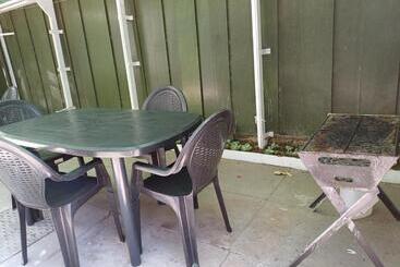 بنسيون Ojong S Guesthouse Kraaifontein   Eikendel