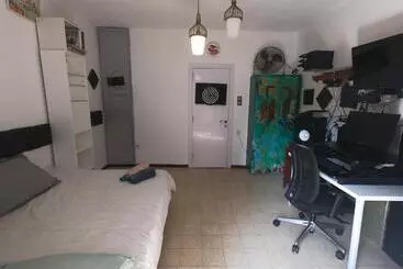 ベッドアンドブレックファースト Cozy Room With Balcony Near Tlv