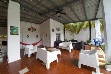 پانسیون Estancia Alfaro
