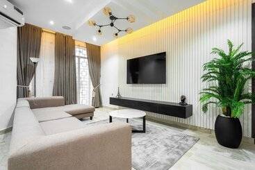 The Azaria Hotel & Apartment