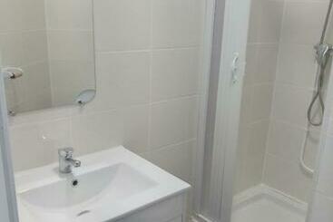 Hotel Hôtel Le Celtic Montluçon