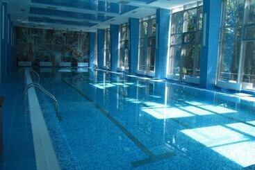 هتل Amaks Shakhter Sanatorium