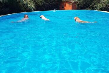 هتل B&b Mas Torrencito Pet Friendly